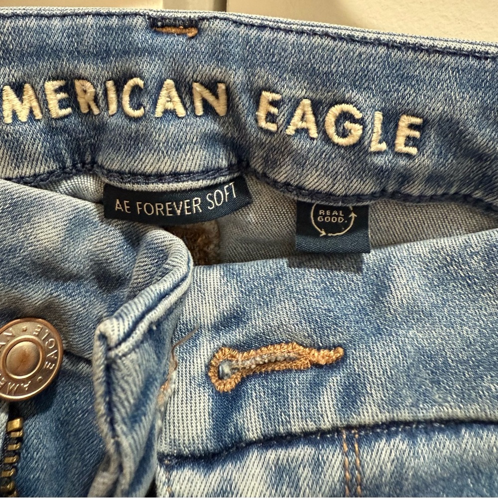 American Eagle Outfitters Light Blue Skinny Jeans